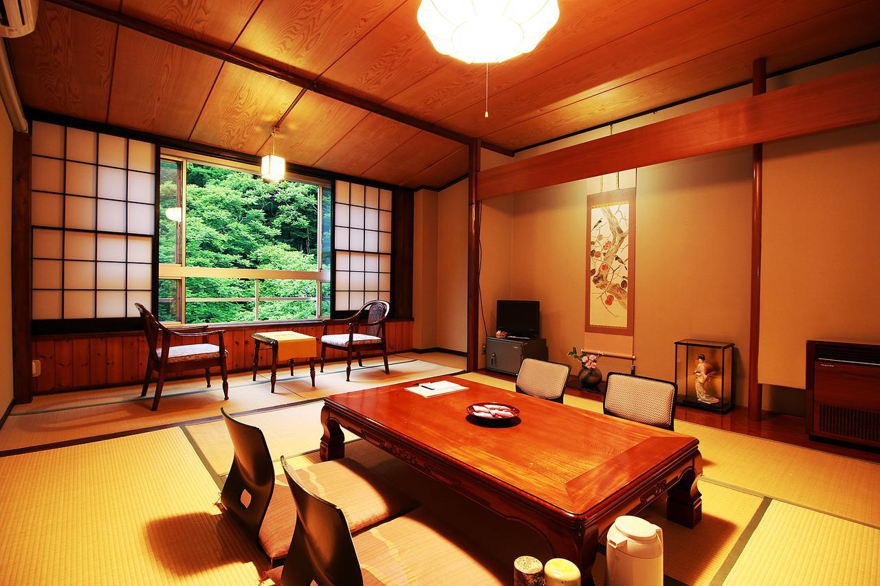 Hôtel Oyado Higashiyama à Aizuwakamatsu Extérieur photo