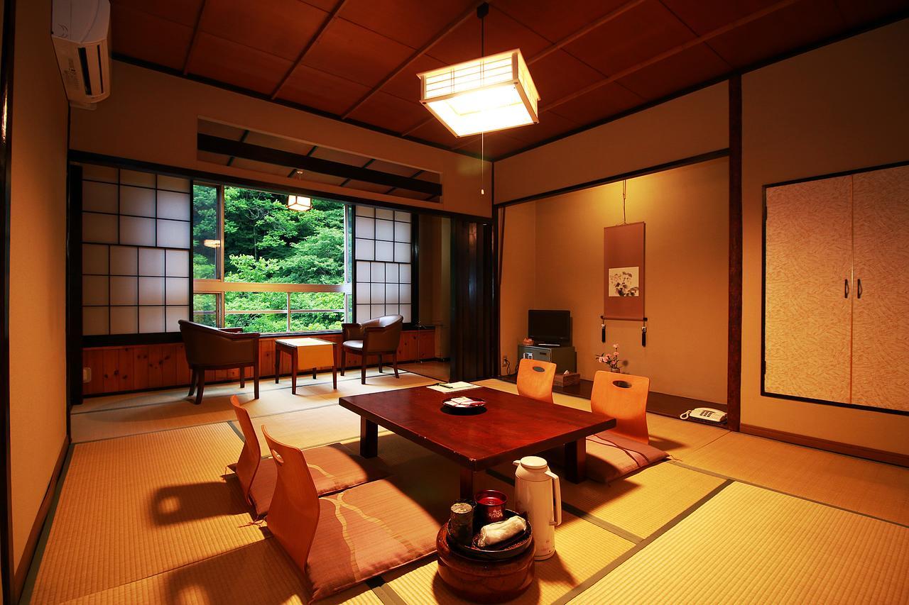 Hôtel Oyado Higashiyama à Aizuwakamatsu Extérieur photo